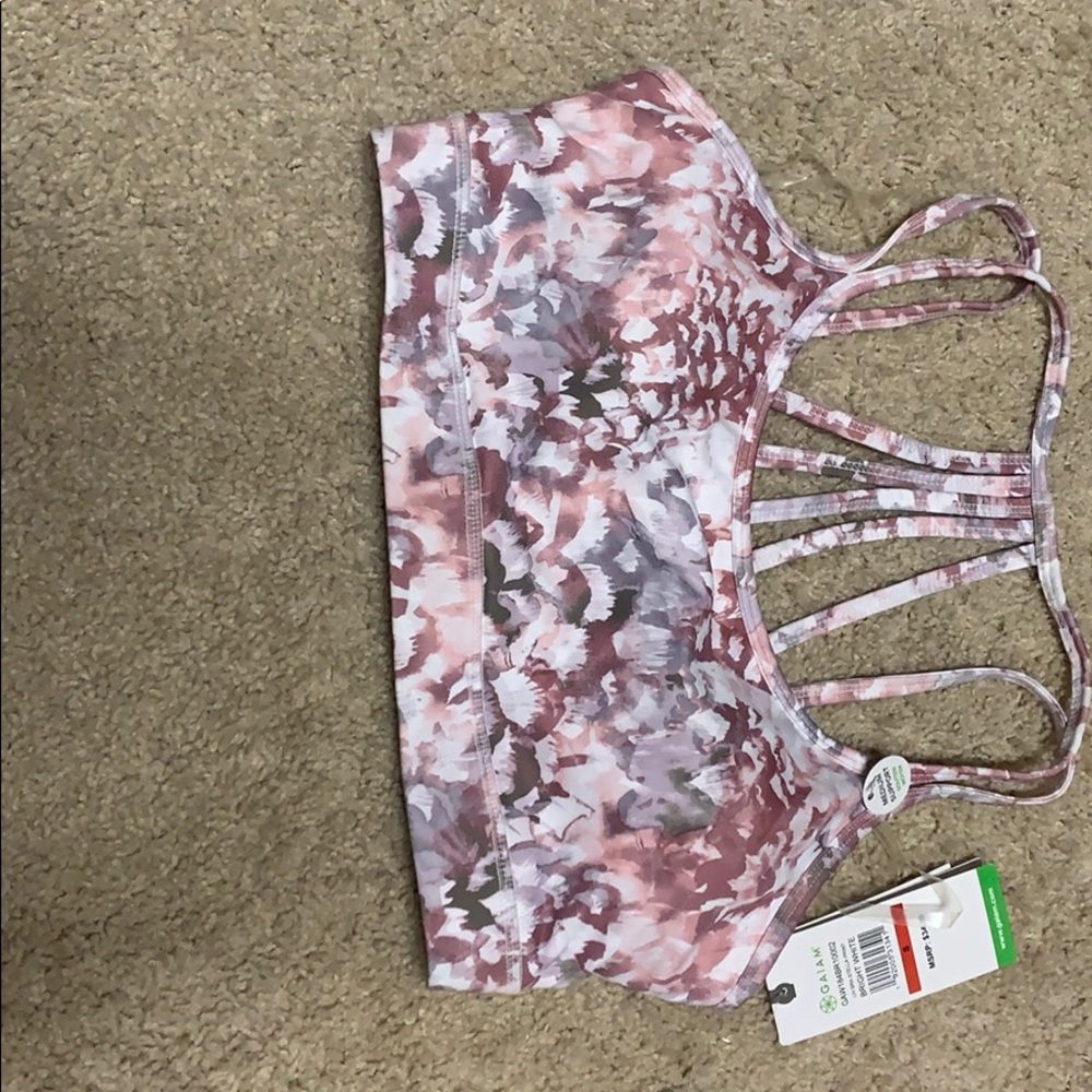 sports bra